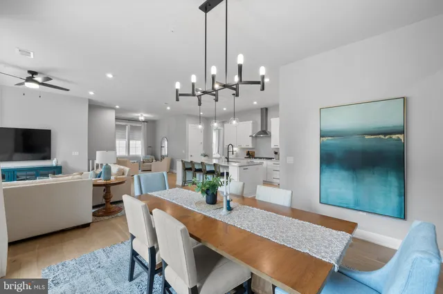 $970,000 | 43442 Croson Lane, Unit 100, Ashburn, VA 20148