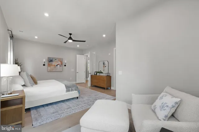 $970,000 | 43442 Croson Lane, Unit 100, Ashburn, VA 20148