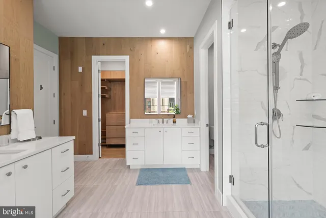 $970,000 | 43442 Croson Lane, Unit 100, Ashburn, VA 20148