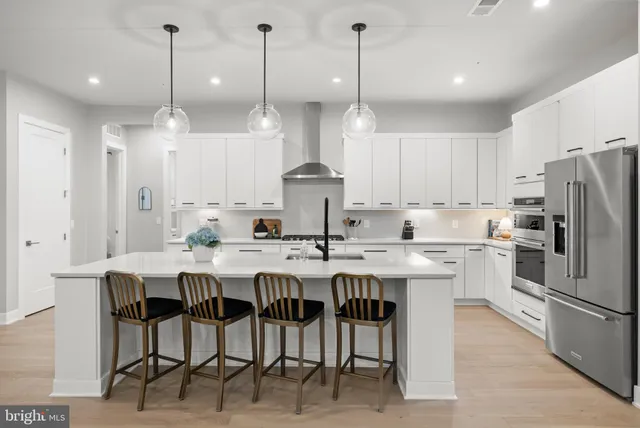 $970,000 | 43442 Croson Lane, Unit 100, Ashburn, VA 20148