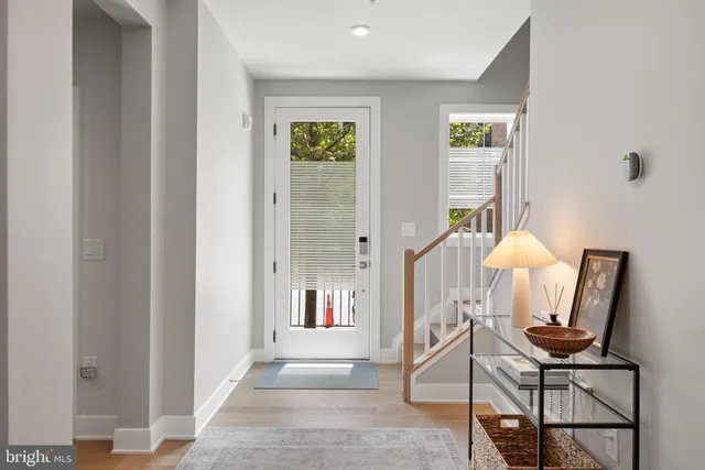 $970,000 | 43442 Croson Lane, Unit 100, Ashburn, VA 20148