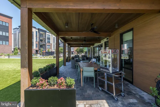 $970,000 | 43442 Croson Lane, Unit 100, Ashburn, VA 20148