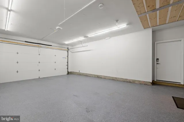 $970,000 | 43442 Croson Lane, Unit 100, Ashburn, VA 20148