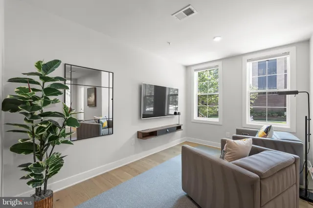 $970,000 | 43442 Croson Lane, Unit 100, Ashburn, VA 20148