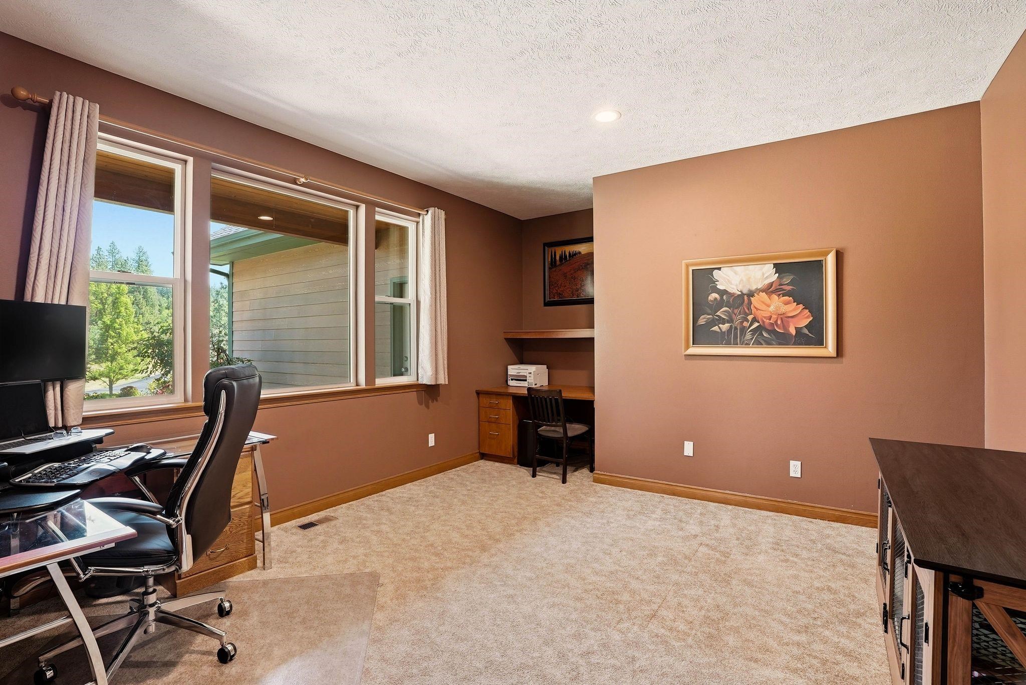 9524 East North Rim Lane Spokane, WA 99217 - Photo 18 of 40