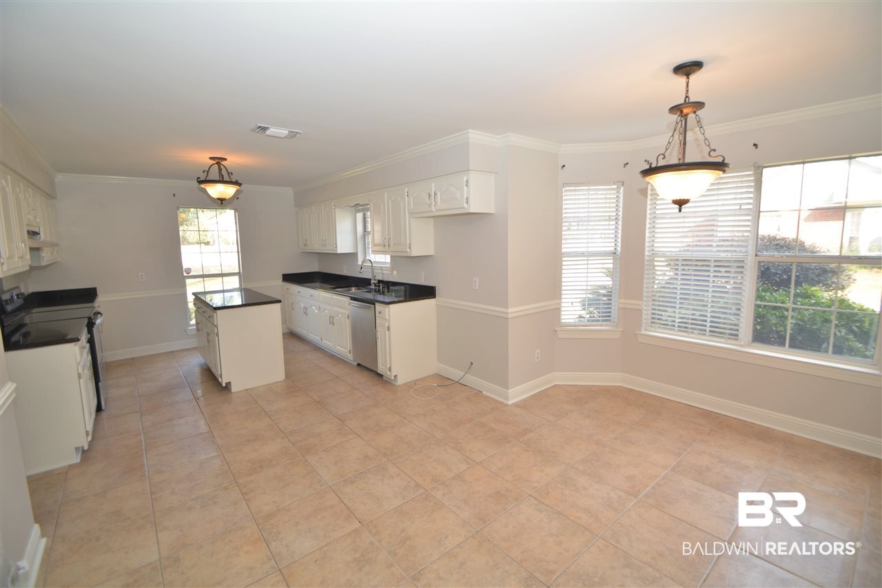 10461 Hunters Ridge Drive Mobile, AL 36695 - Photo 2 of 21