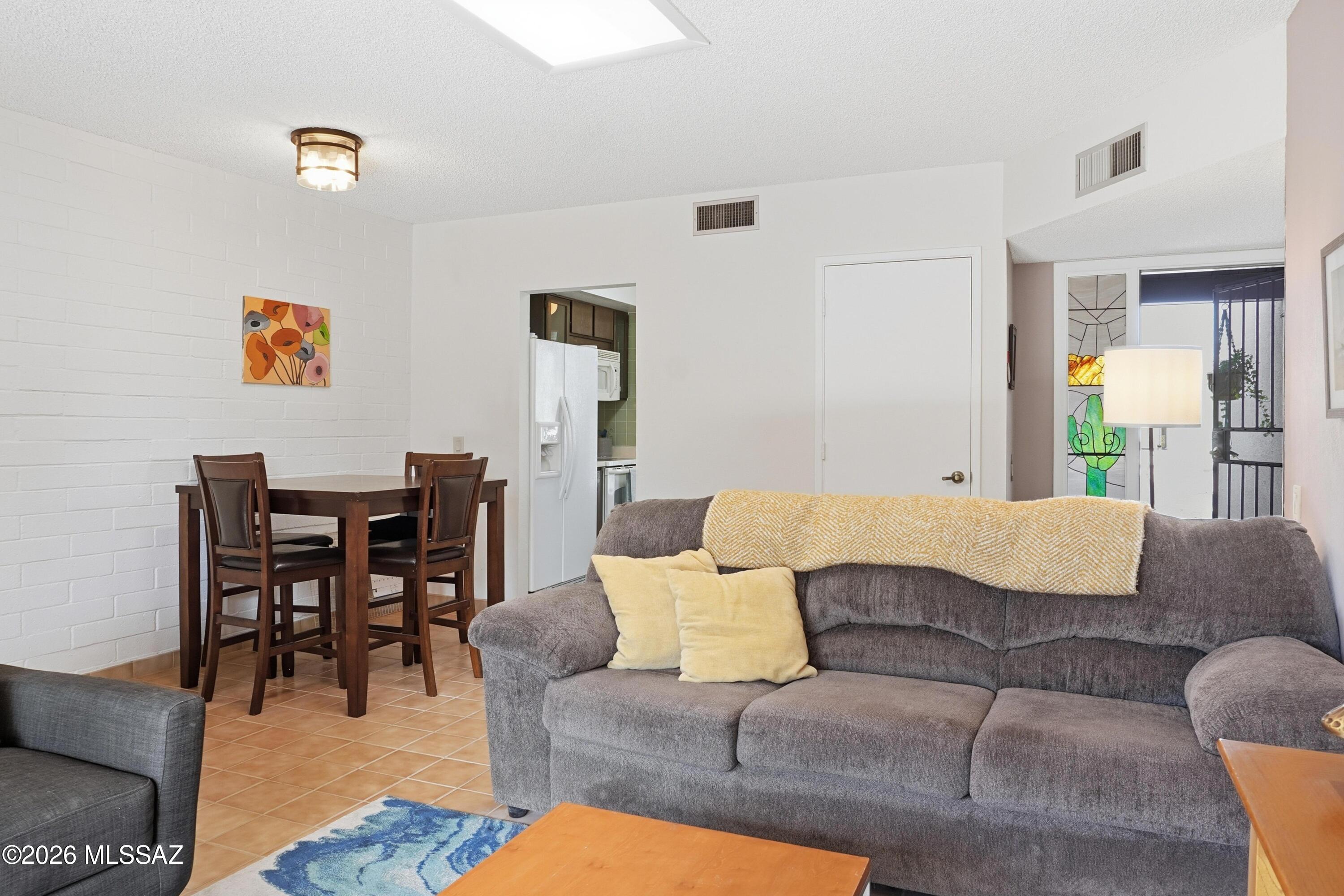 1176 South Alpine Circle Green Valley, AZ 85614 - Photo 6 of 30 DSC05993