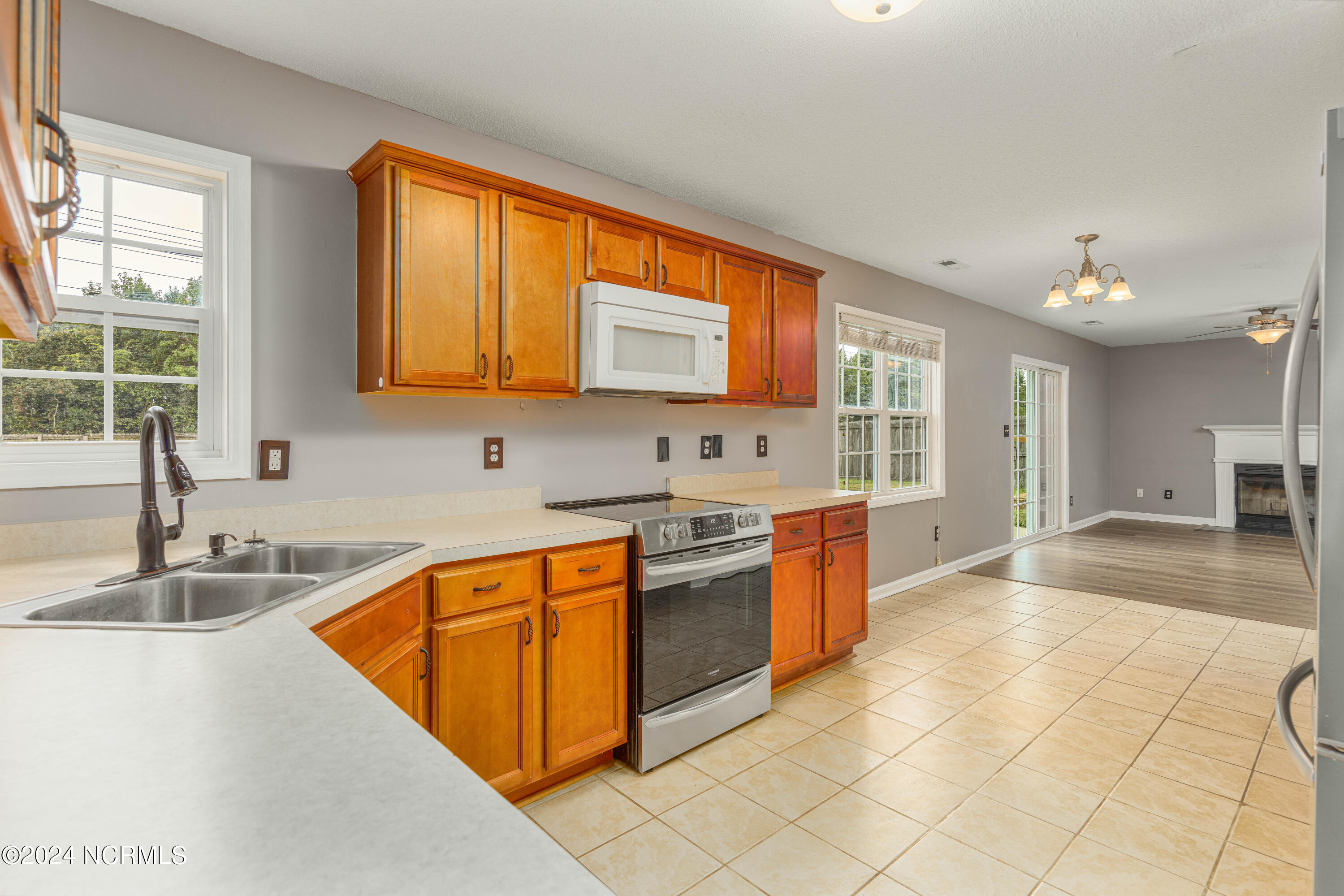 204 Bobwhite Road Hubert, NC 28539 - Photo 9 of 44 204 bobwhite (3 of 45)