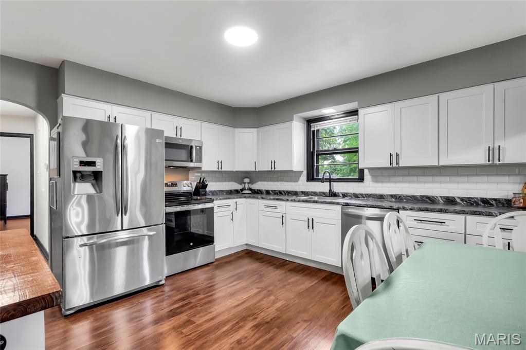 1219 Coal Bank Court St. Louis, MO 63138 - Photo 18 of 43