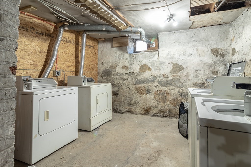 316 New Boston Road Fall River, MA 02720 - Photo 23 of 24 Gallery Image 23