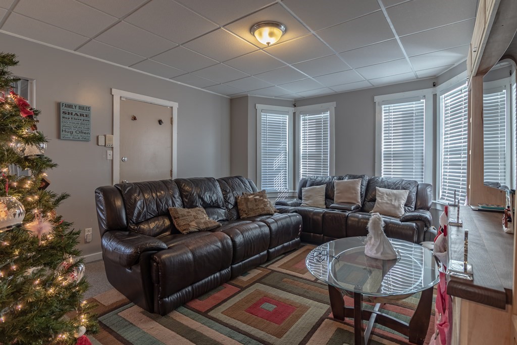 316 New Boston Road Fall River, MA 02720 - Photo 6 of 24 Gallery Image 6