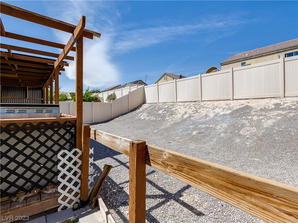 608 West Seneca Ridge Avenue North Las Vegas, NV 89084 - Photo 28 of 32