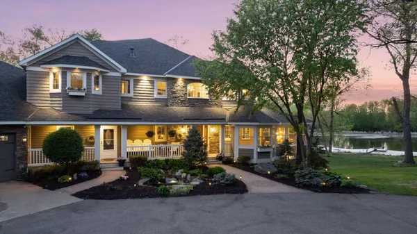 $1,295,000 | 21420 Crimson Court, Lakeville, MN 55044
