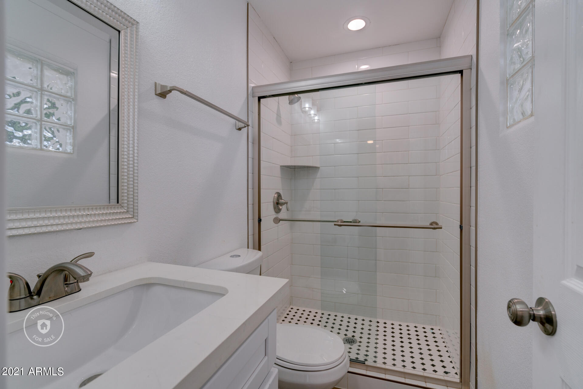 916 East Ruth Avenue Phoenix, AZ 85020 - Photo 6 of 20 listing_5