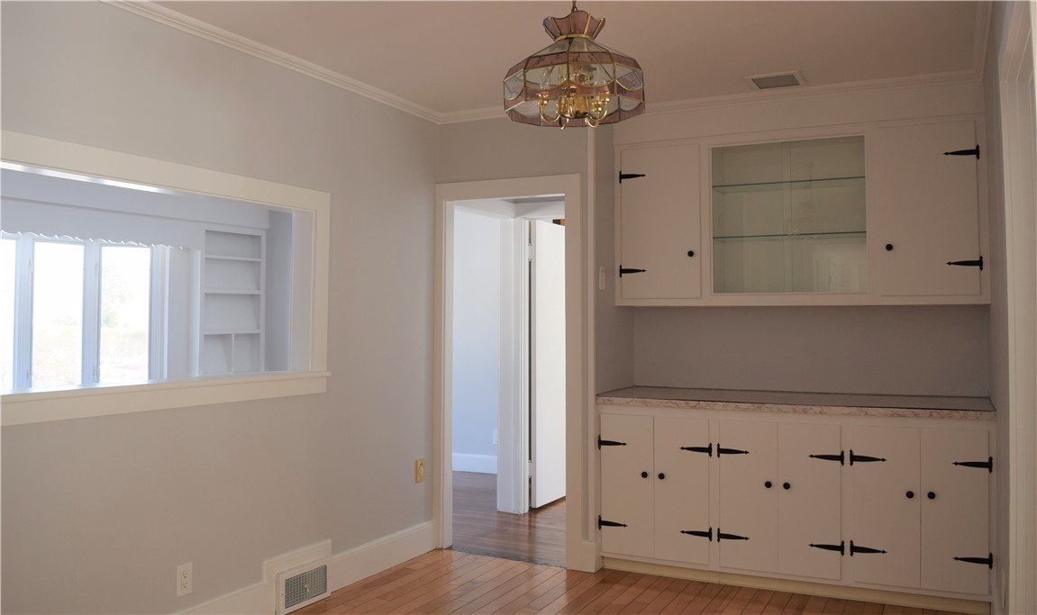 100 South Pier Road Narragansett, RI 02882 - Photo 6 of 21 Gallery Image 6