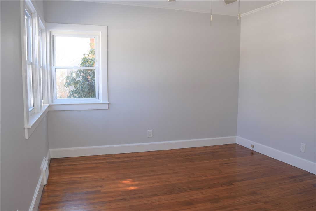 100 South Pier Road Narragansett, RI 02882 - Photo 9 of 21 Gallery Image 9