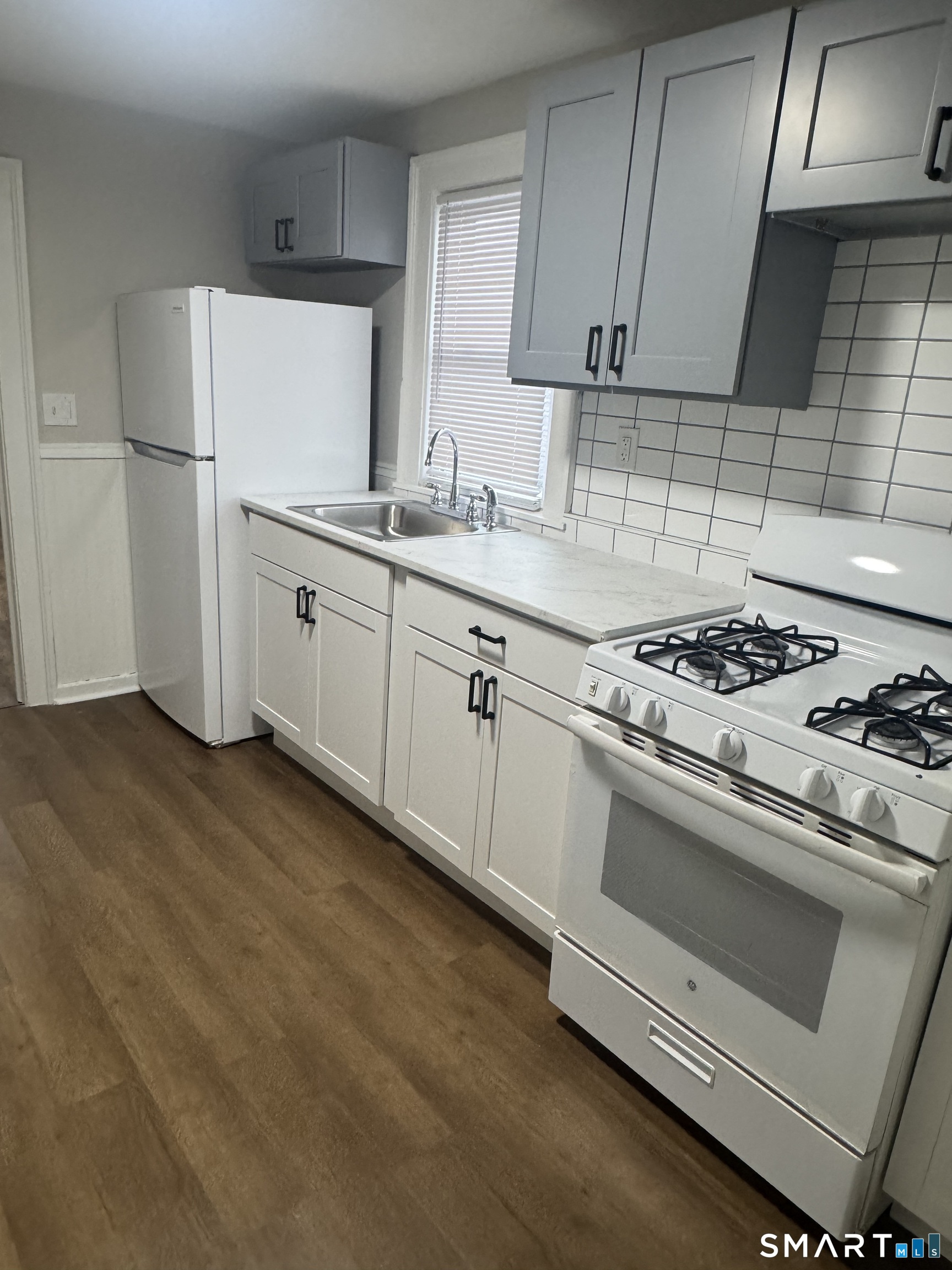 16 Oak Street Norwich, CT 06360 - Photo 12 of 20