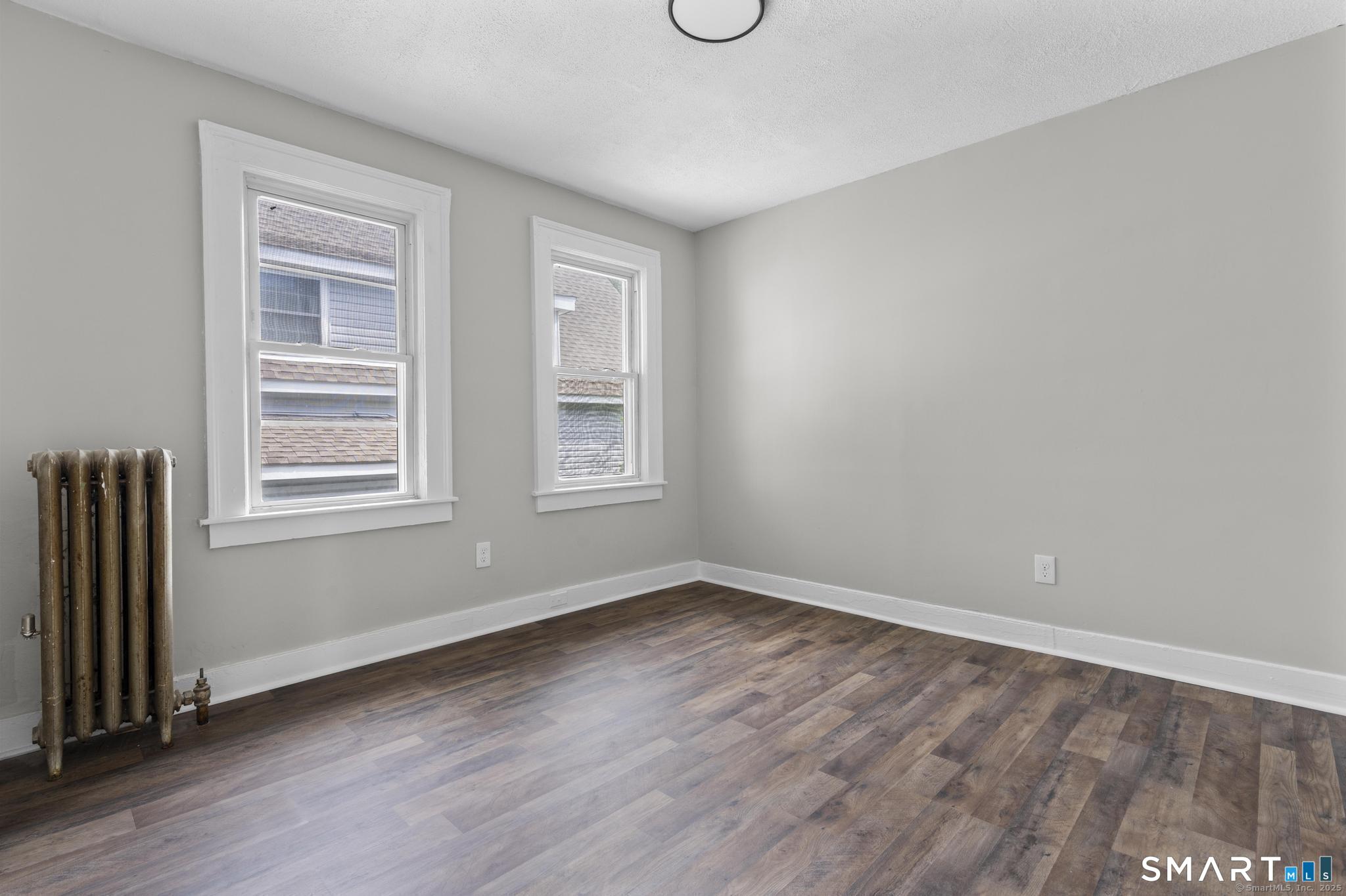 16 Oak Street Norwich, CT 06360 - Photo 15 of 20