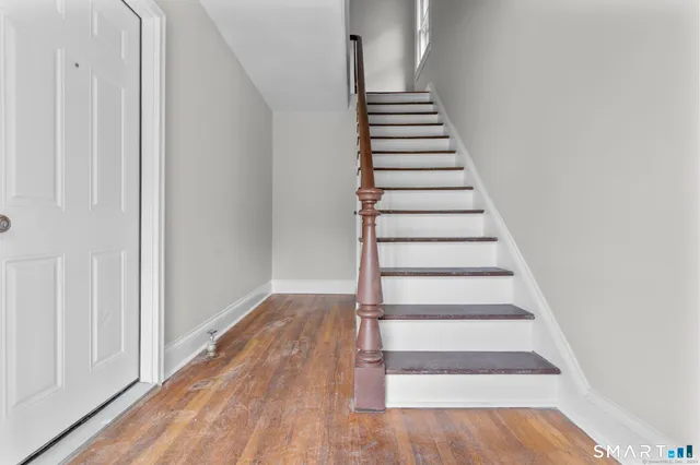 $1,900 | 16 Oak Street, Norwich, CT 06360