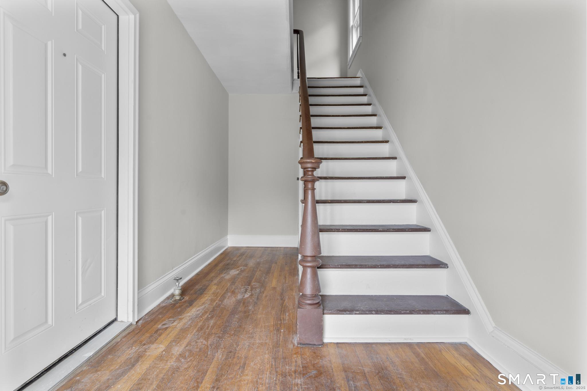 16 Oak Street Norwich, CT 06360 - Photo 4 of 20