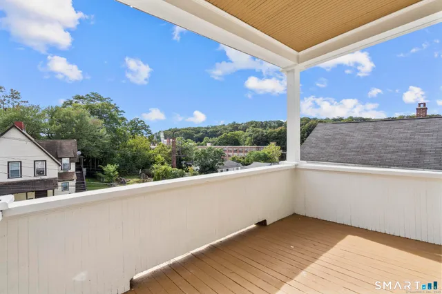 $1,900 | 16 Oak Street, Norwich, CT 06360