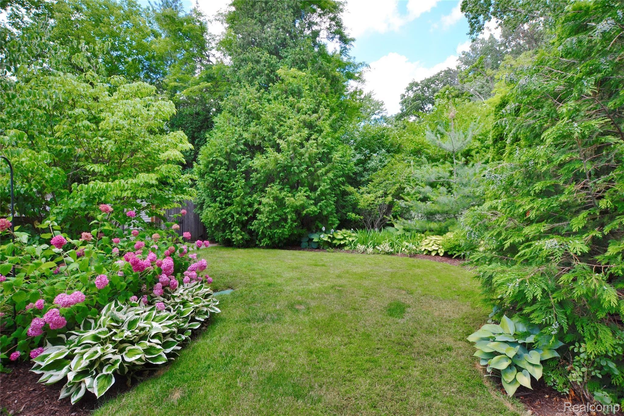 122 Baldwin Road Birmingham, MI 48009 - Photo 30 of 31 122 Baldwin Ct_30.JPG
