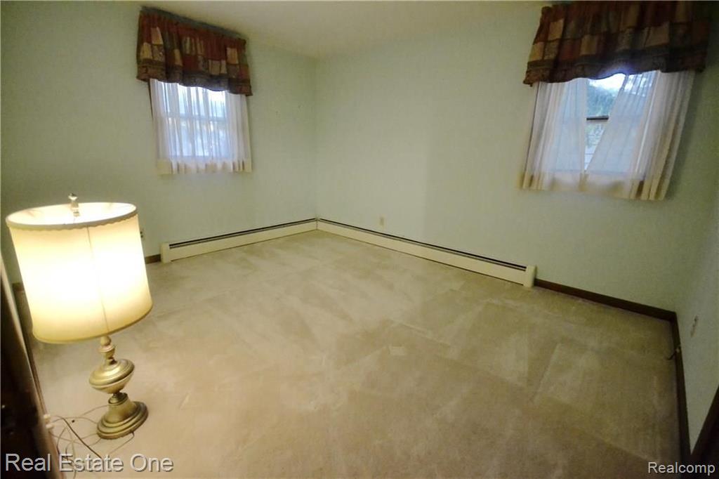 532 John R Street Milford, MI 48381 - Photo 12 of 16