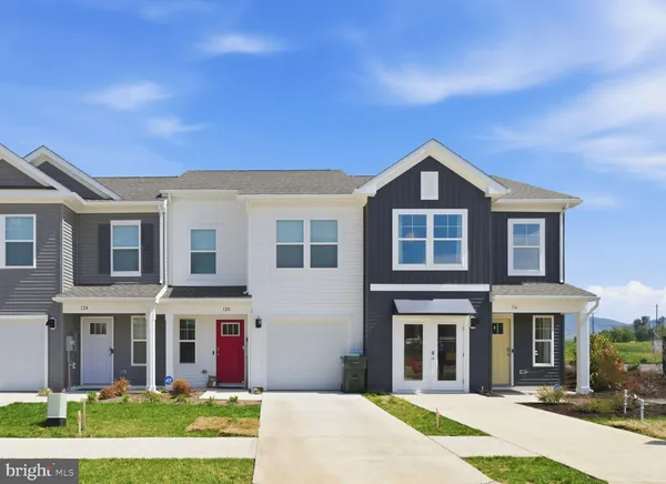 $299,990 | 225 Camden Drive, Waynesboro, VA 22980
