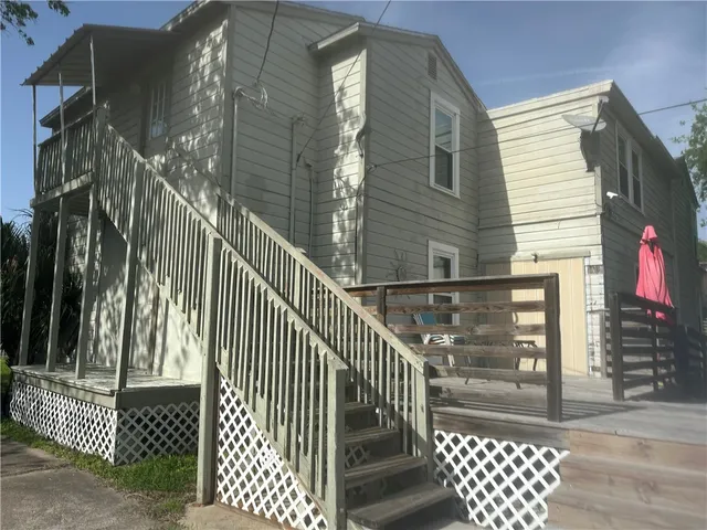 $1,595 | 425 Louisiana Avenue, Corpus Christi, TX 78404