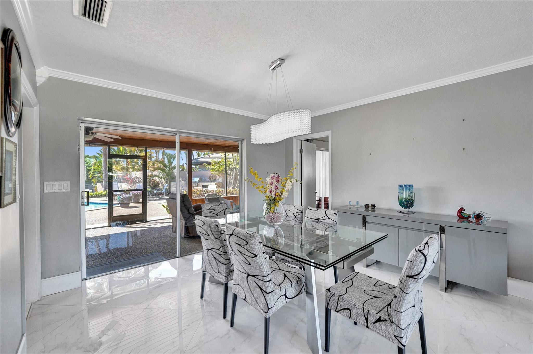 4060 Northeast 26th Avenue Lighthouse Point, FL 33064 - Photo 26 of 34 Dining Room