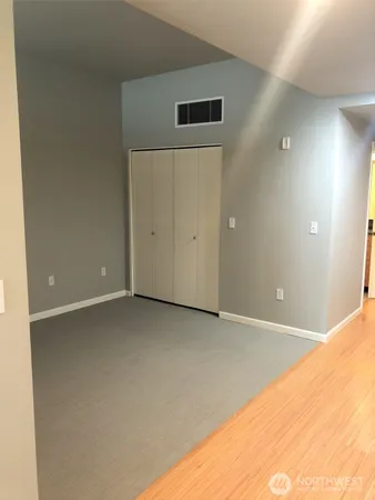 $2,000 | 17 West Mercer Street, Unit 219, Seattle, WA 98119