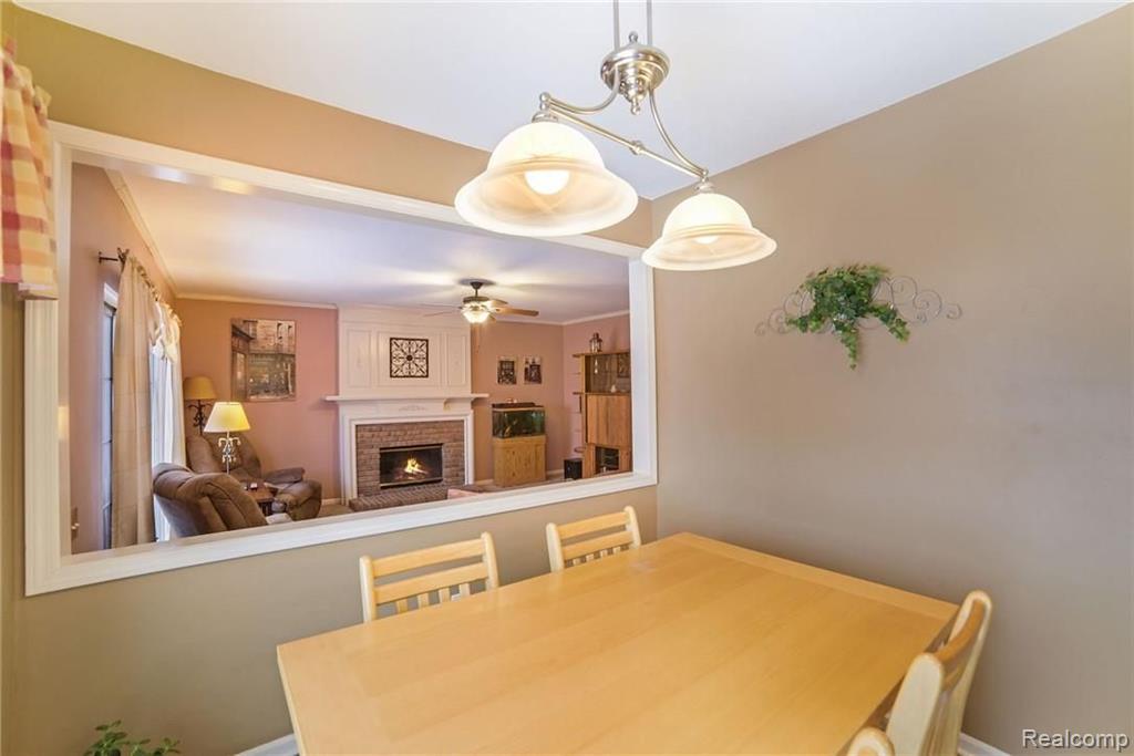 1227 Arms Court Rochester Hills, MI 48307 - Photo 12 of 37