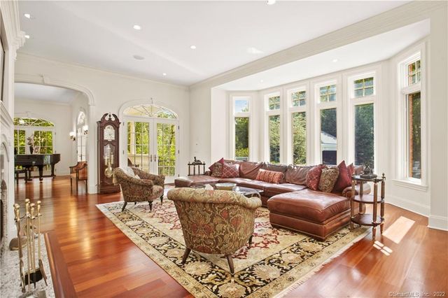 $5,495,000 | 26 Pequot Lane, New Canaan, CT 06840