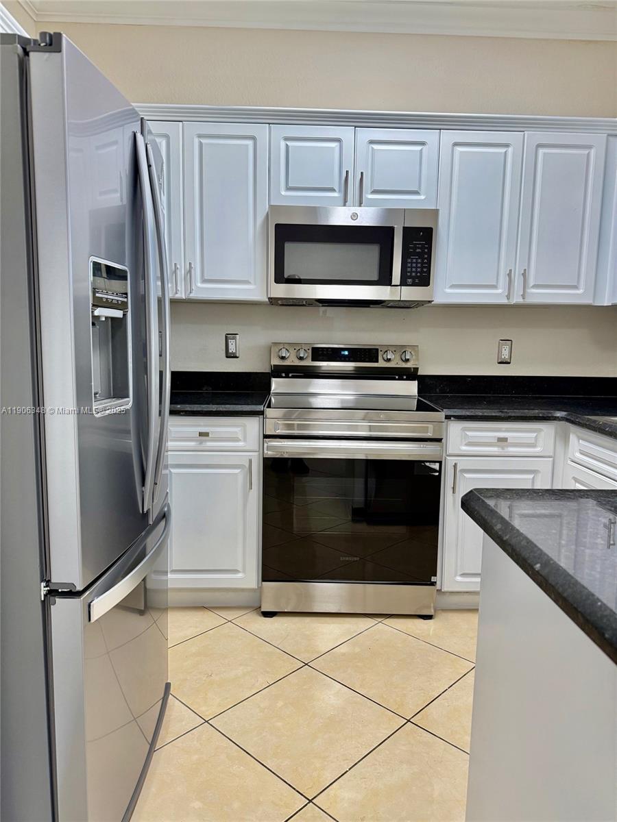 2665 Northeast 4th Street, Unit 201 Homestead, FL 33033 - Photo 11 of 21