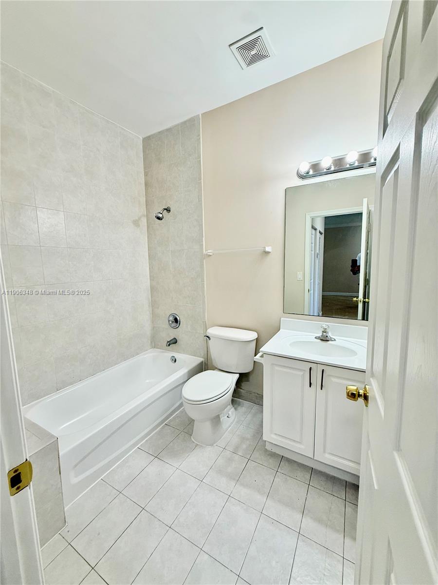 2665 Northeast 4th Street, Unit 201 Homestead, FL 33033 - Photo 19 of 21