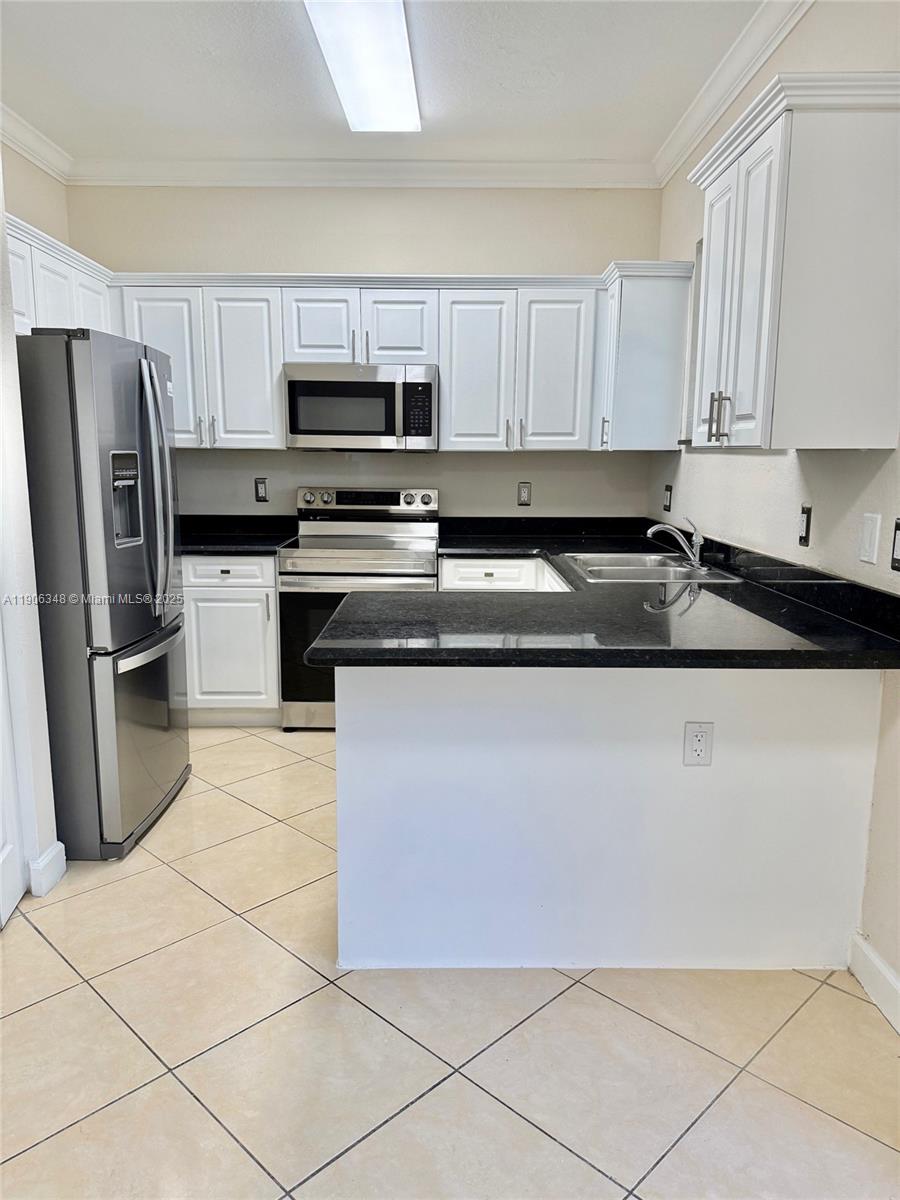 2665 Northeast 4th Street, Unit 201 Homestead, FL 33033 - Photo 10 of 21