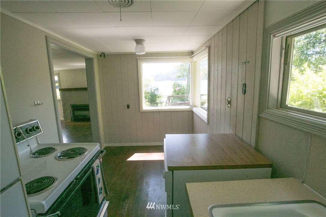3289 North Shore Road Bellingham, WA 98226 - Photo 12 of 22 Gallery Image 12