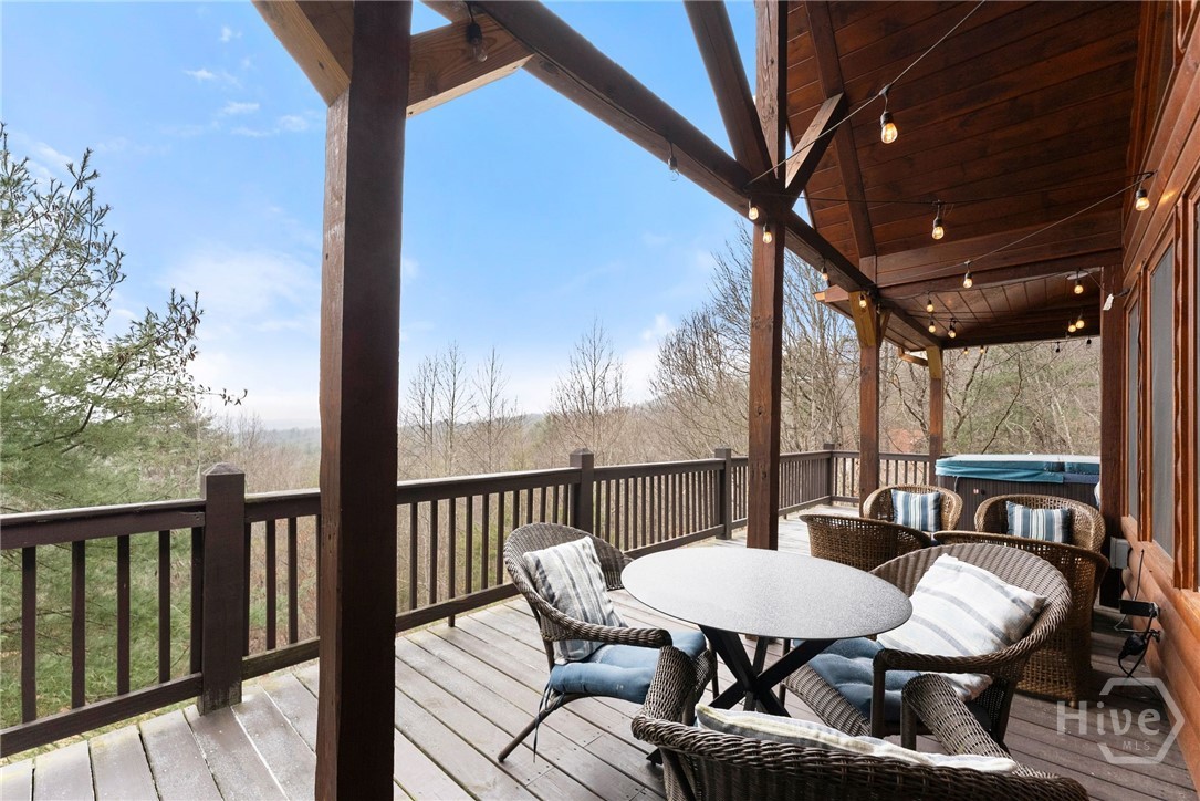 437 Spruce Circle Mineral Bluff, GA 30559 - Photo 6 of 52