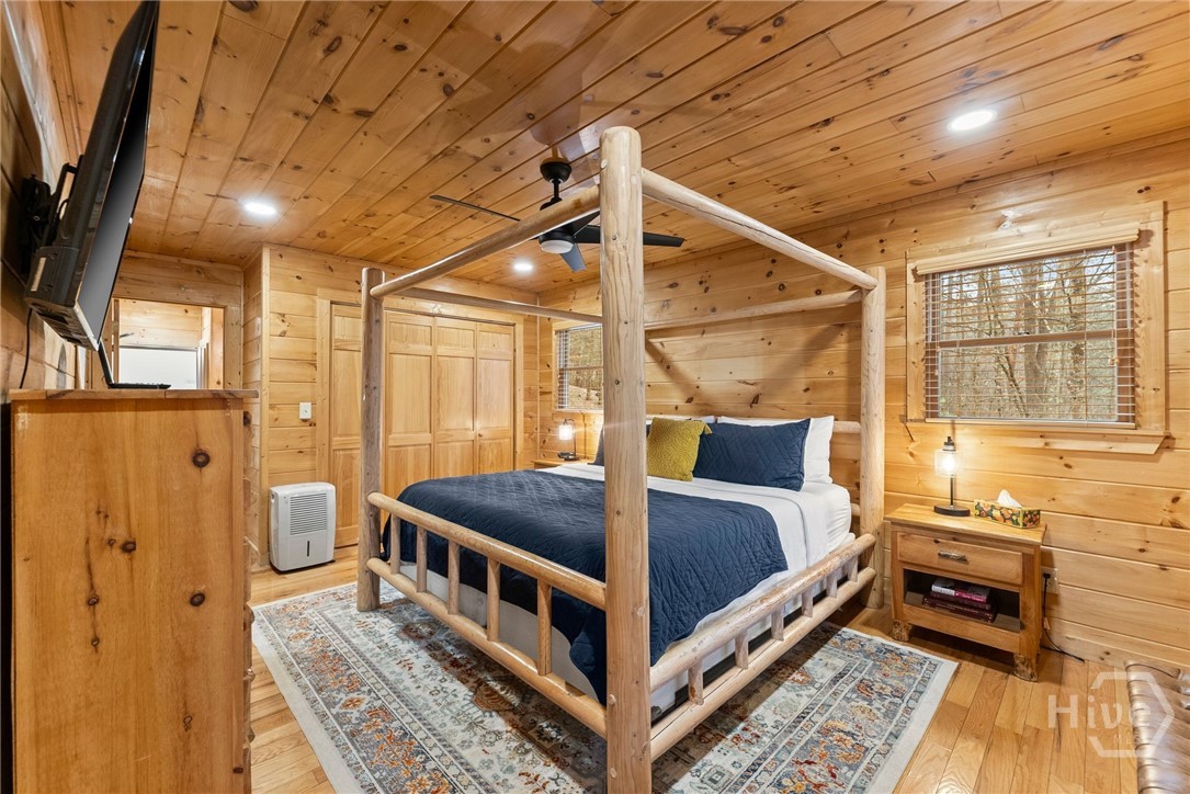 437 Spruce Circle Mineral Bluff, GA 30559 - Photo 8 of 52