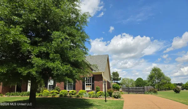 $439,900 | 1808 Marcia Louise Drive, Southaven, MS 38672