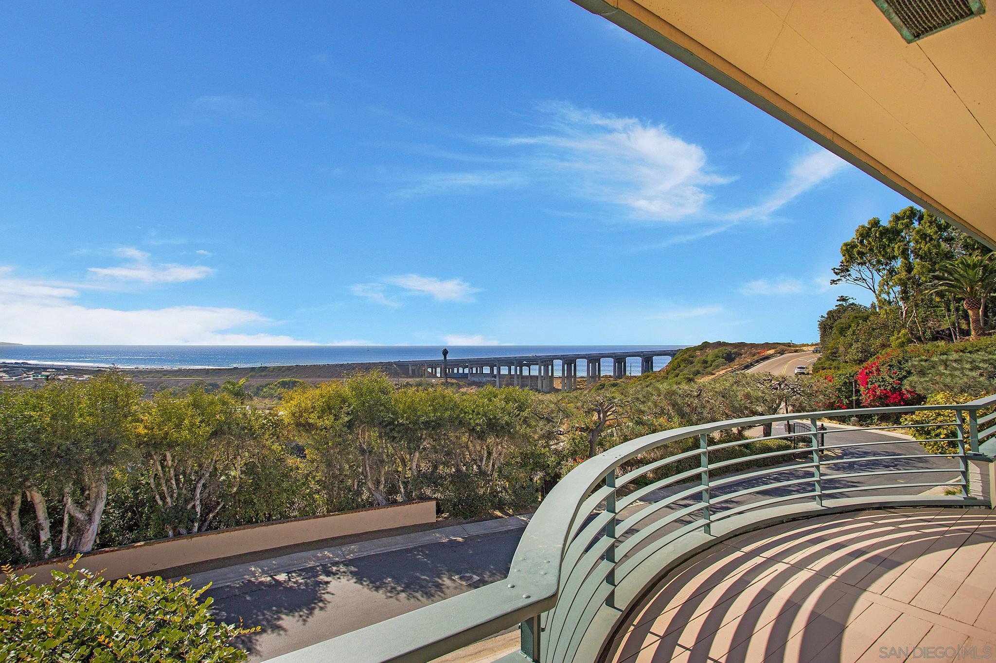 560 Torrey Point Road Del Mar, CA 92014 - Photo 5 of 25