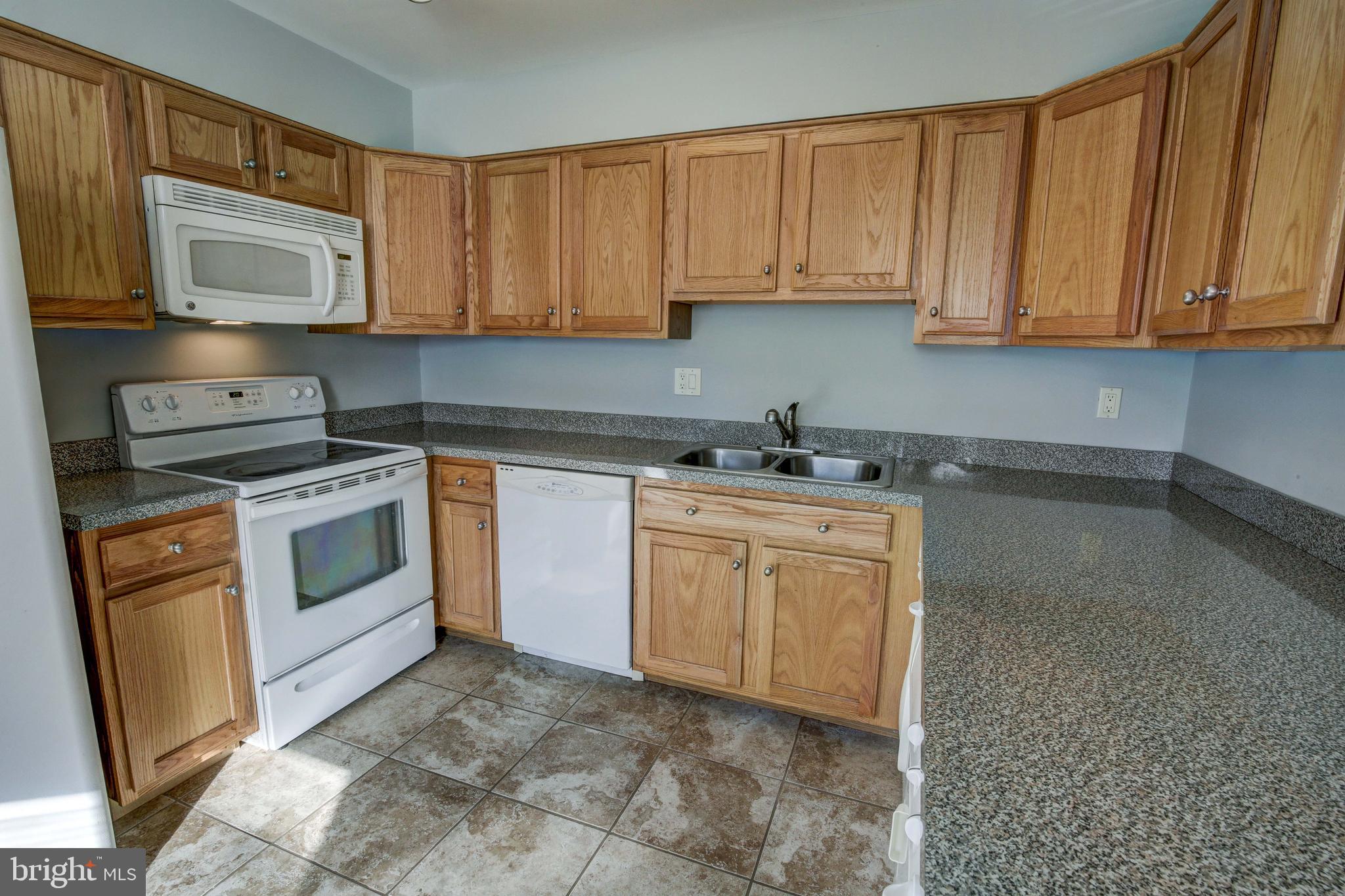 7753 Notley Road Pasadena, MD 21122 - Photo 2 of 30 Gallery Image 2