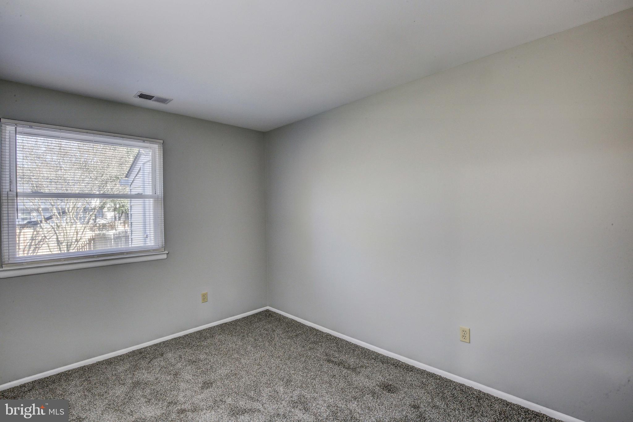 7753 Notley Road Pasadena, MD 21122 - Photo 11 of 30 Gallery Image 11