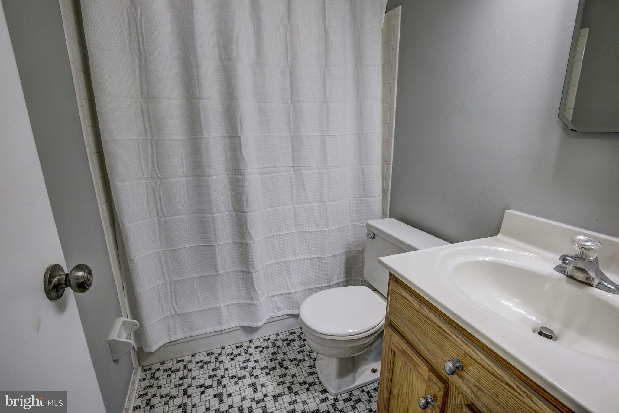 7753 Notley Road Pasadena, MD 21122 - Photo 13 of 30 Gallery Image 13