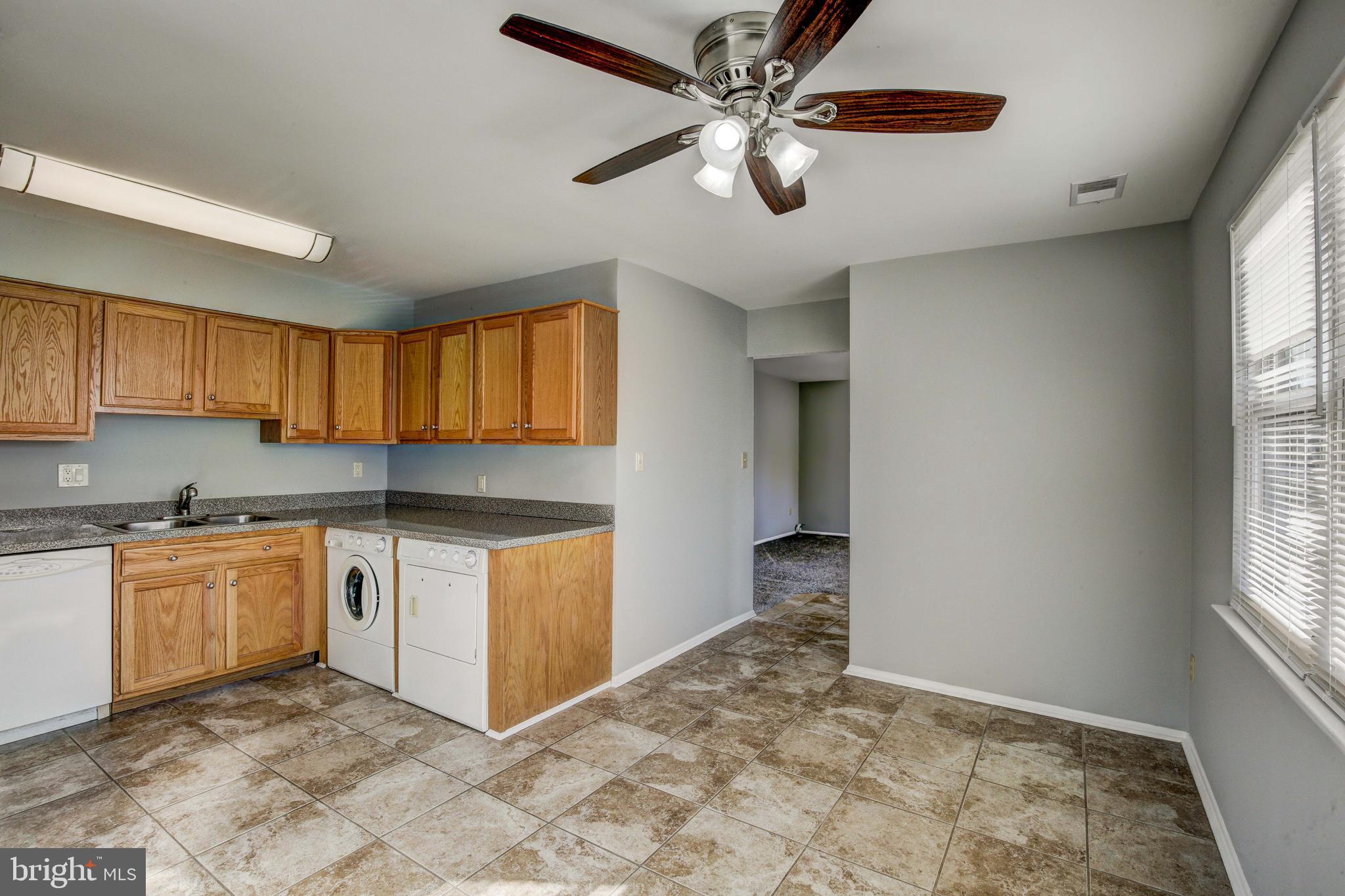 7753 Notley Road Pasadena, MD 21122 - Photo 3 of 30 Gallery Image 3