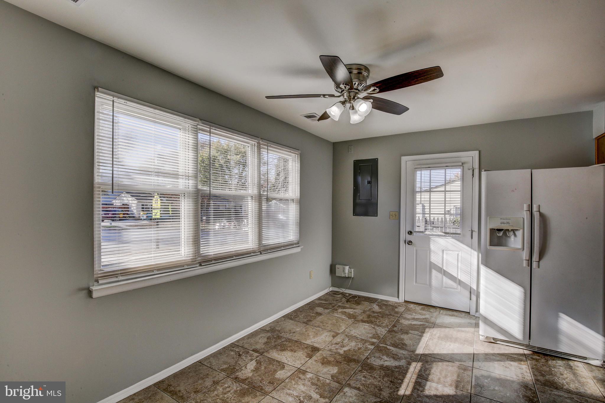 7753 Notley Road Pasadena, MD 21122 - Photo 6 of 30 Gallery Image 6