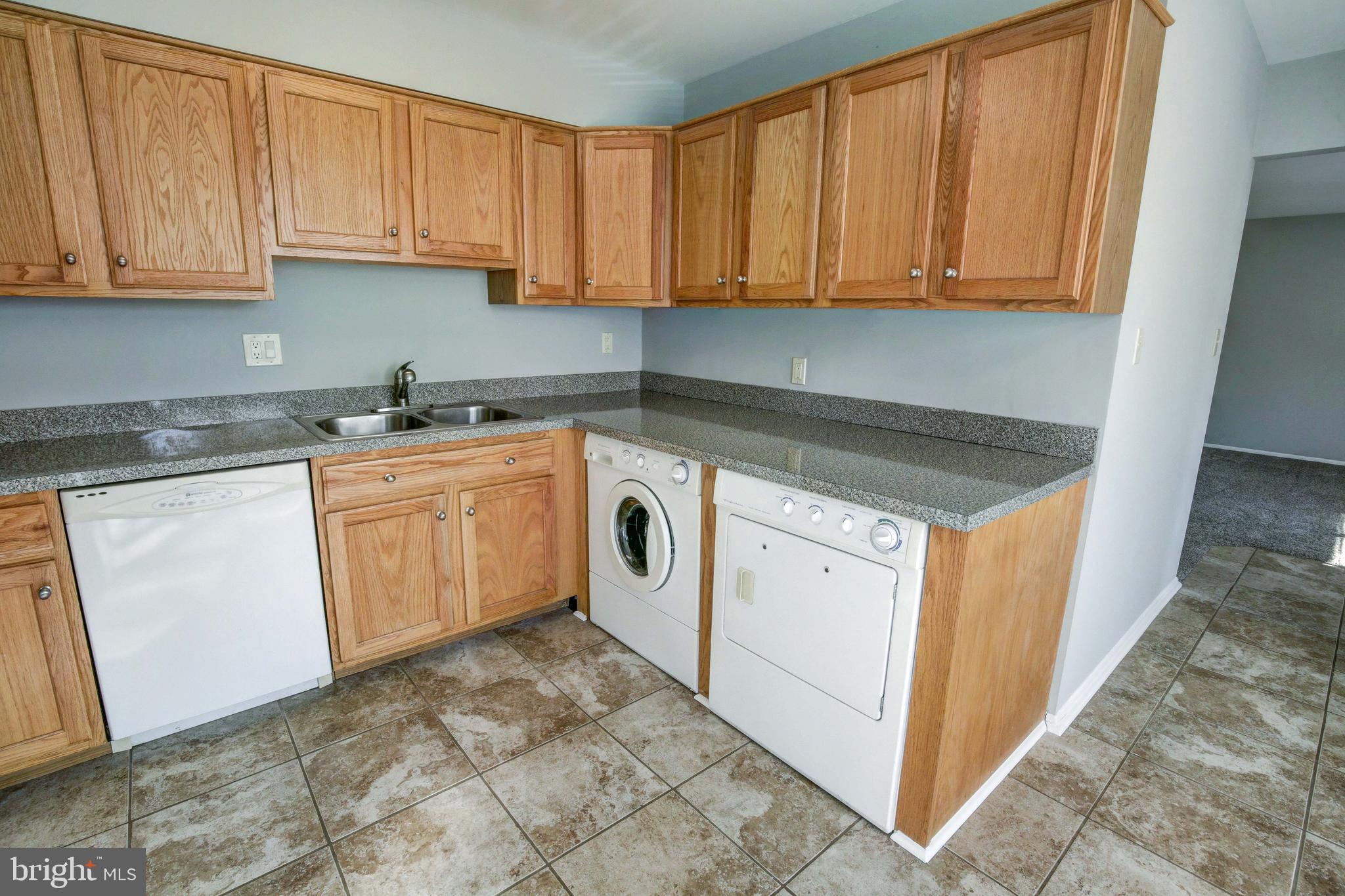 7753 Notley Road Pasadena, MD 21122 - Photo 7 of 30 Gallery Image 7
