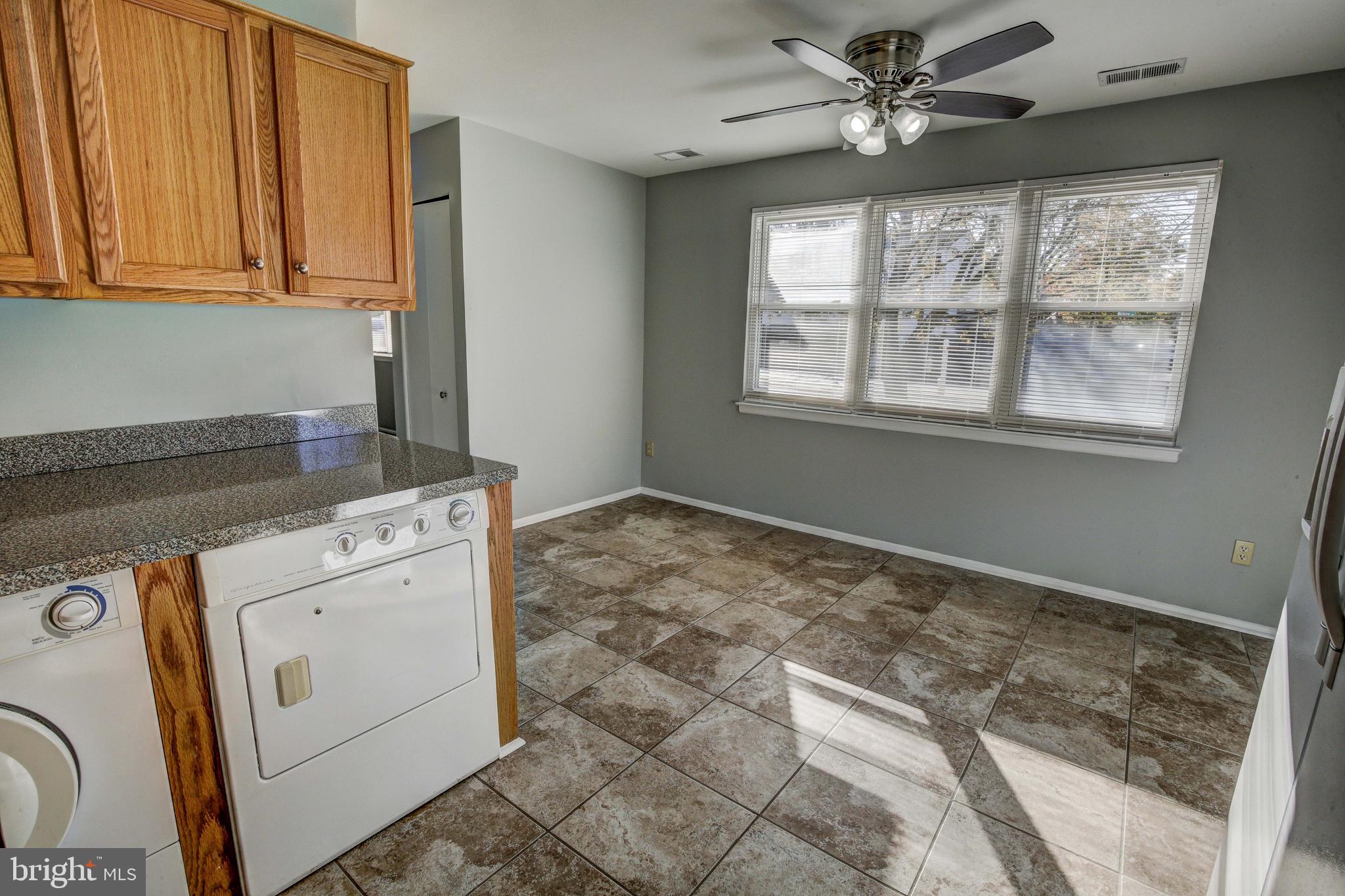7753 Notley Road Pasadena, MD 21122 - Photo 8 of 30 Gallery Image 8