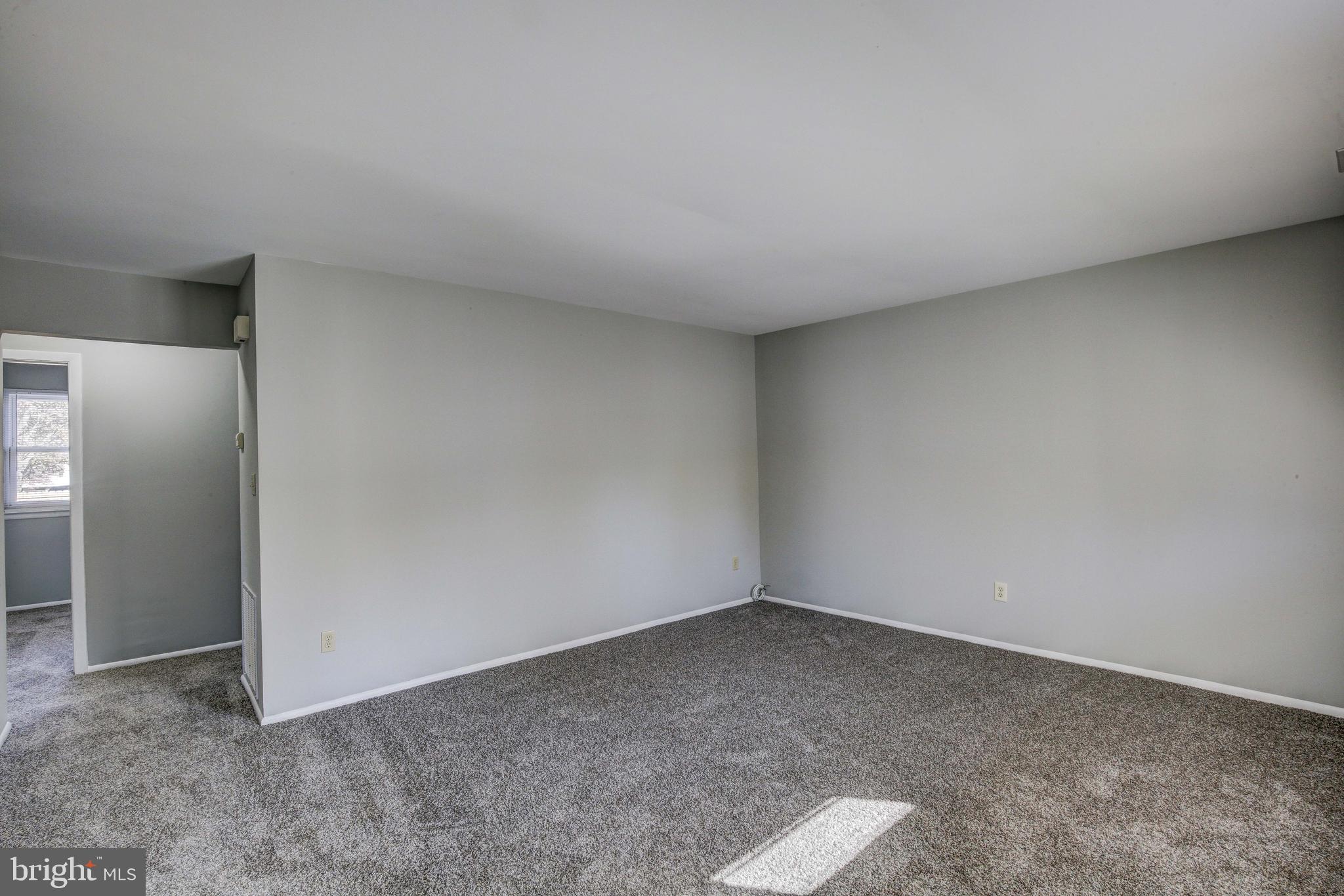 7753 Notley Road Pasadena, MD 21122 - Photo 9 of 30 Gallery Image 9