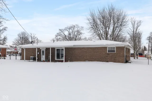 $256,900 | 58 North Eastern Village Drive, Greenfield, IN 46140